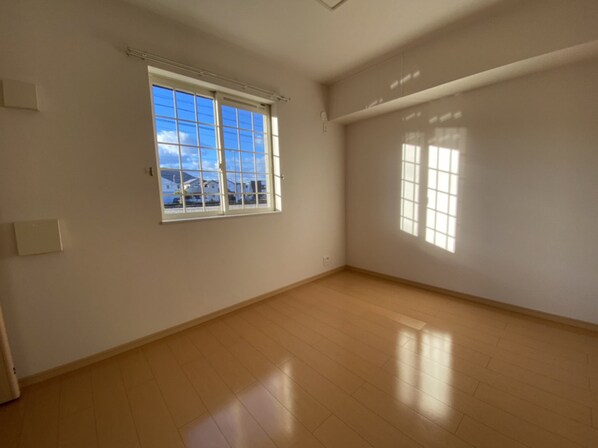 ノイ・フリーデBの物件内観写真